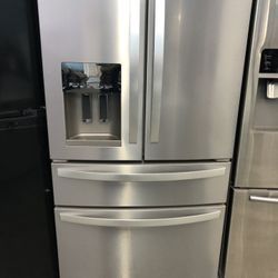 Whirlpool 4 Door French Door Refrigerator
