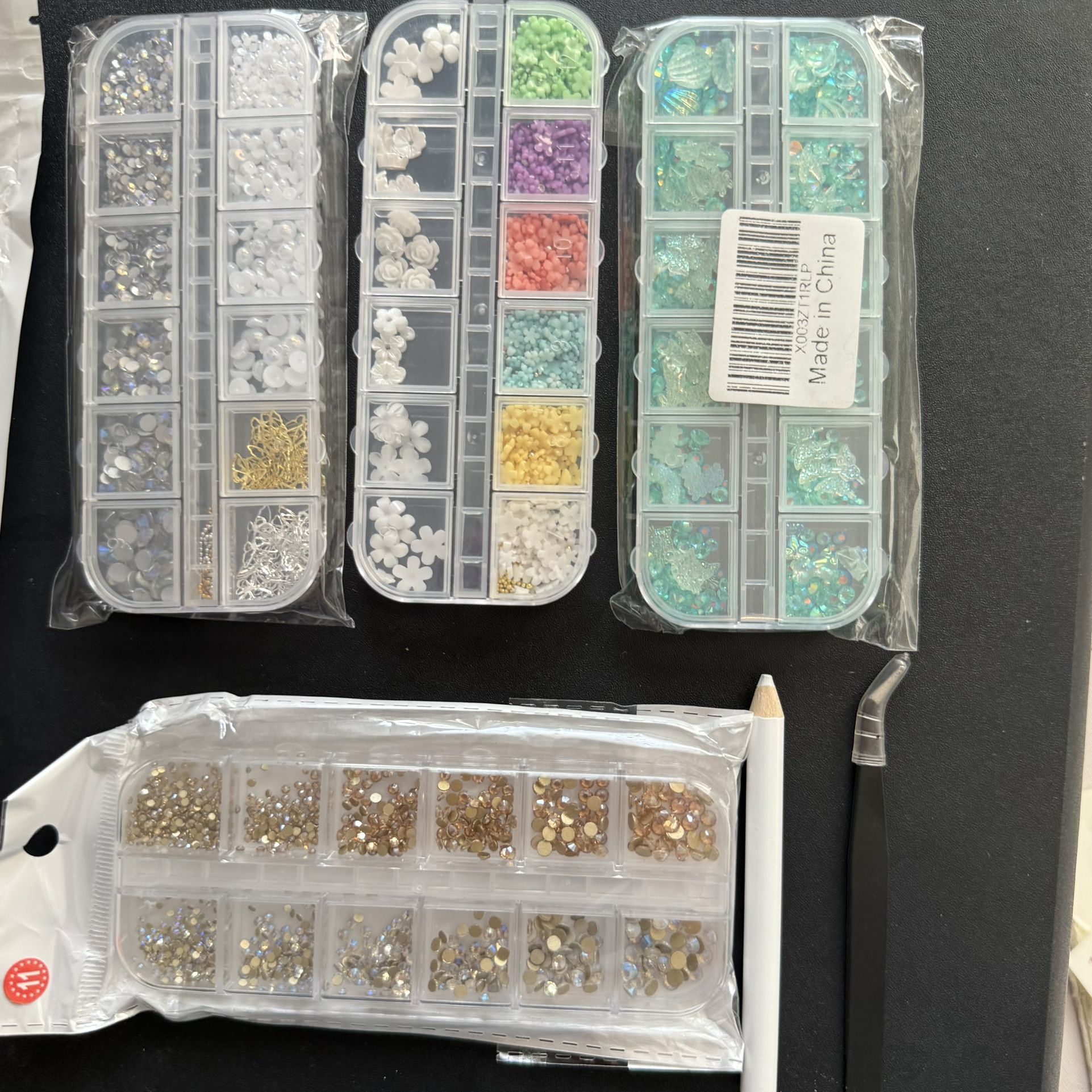 Nail Art Rhinestones Kit 3D Charms Gems Crystal Decorations With Tweezers