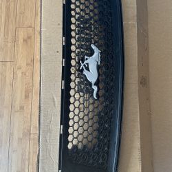 Mustang Gt Upper Grill