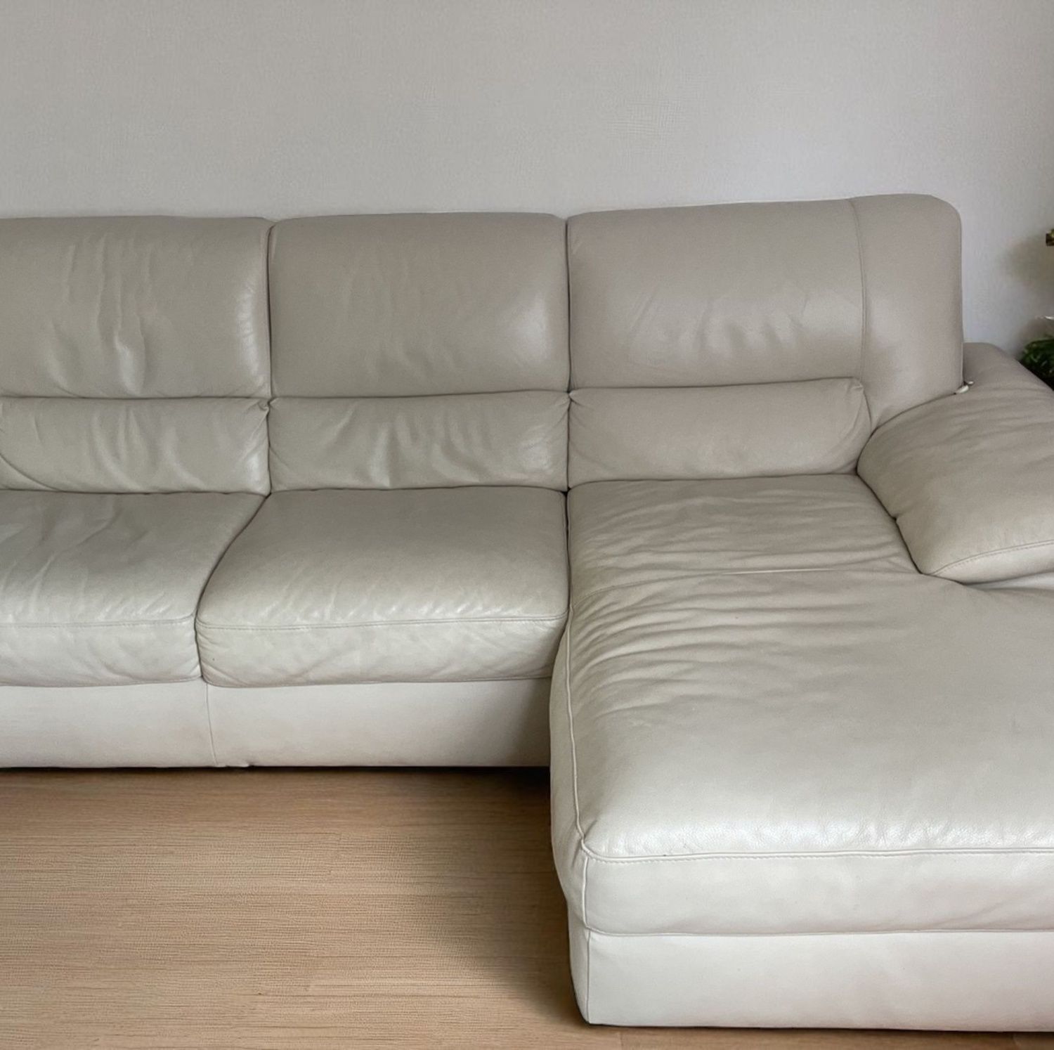 🛋 Genuine Leather Sectional Sofa 🚚 DELIVERY AVAILABLE