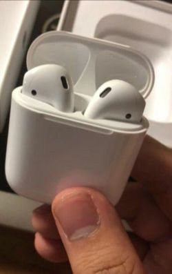 I9S Wireless Bluetooth Arbuds For 4S-6,7,8,X IPhone,Android LG,LAPTOP Universal With Charging Box