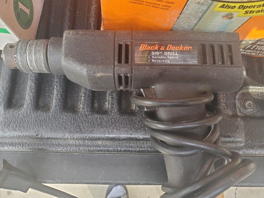 Black And Decker 3/8 Drill