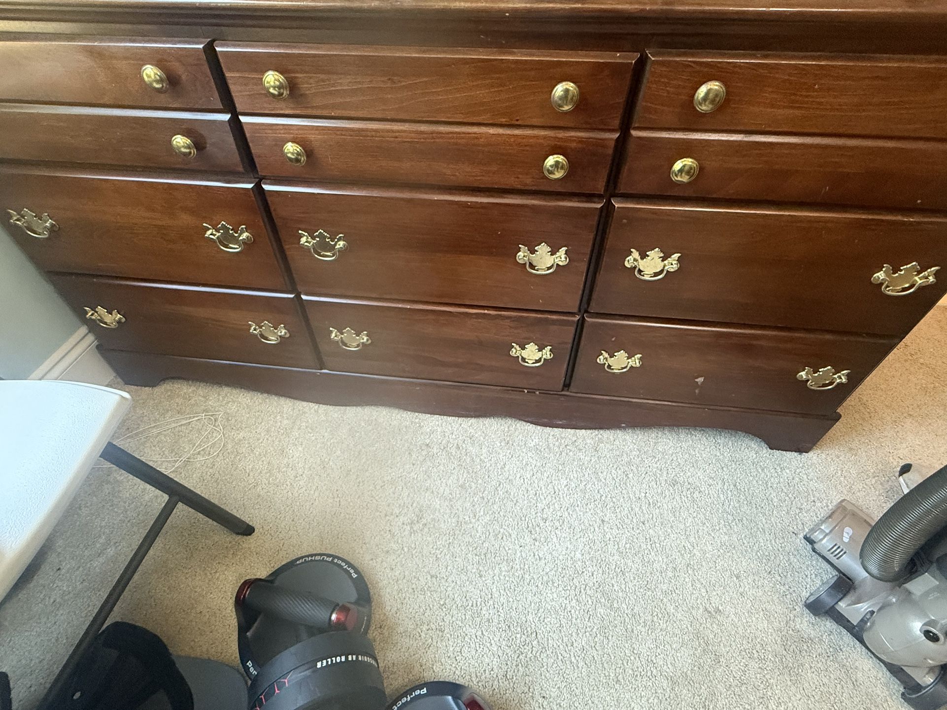Wood bedroom Set - 4 Piece Set - (Price negotiable)