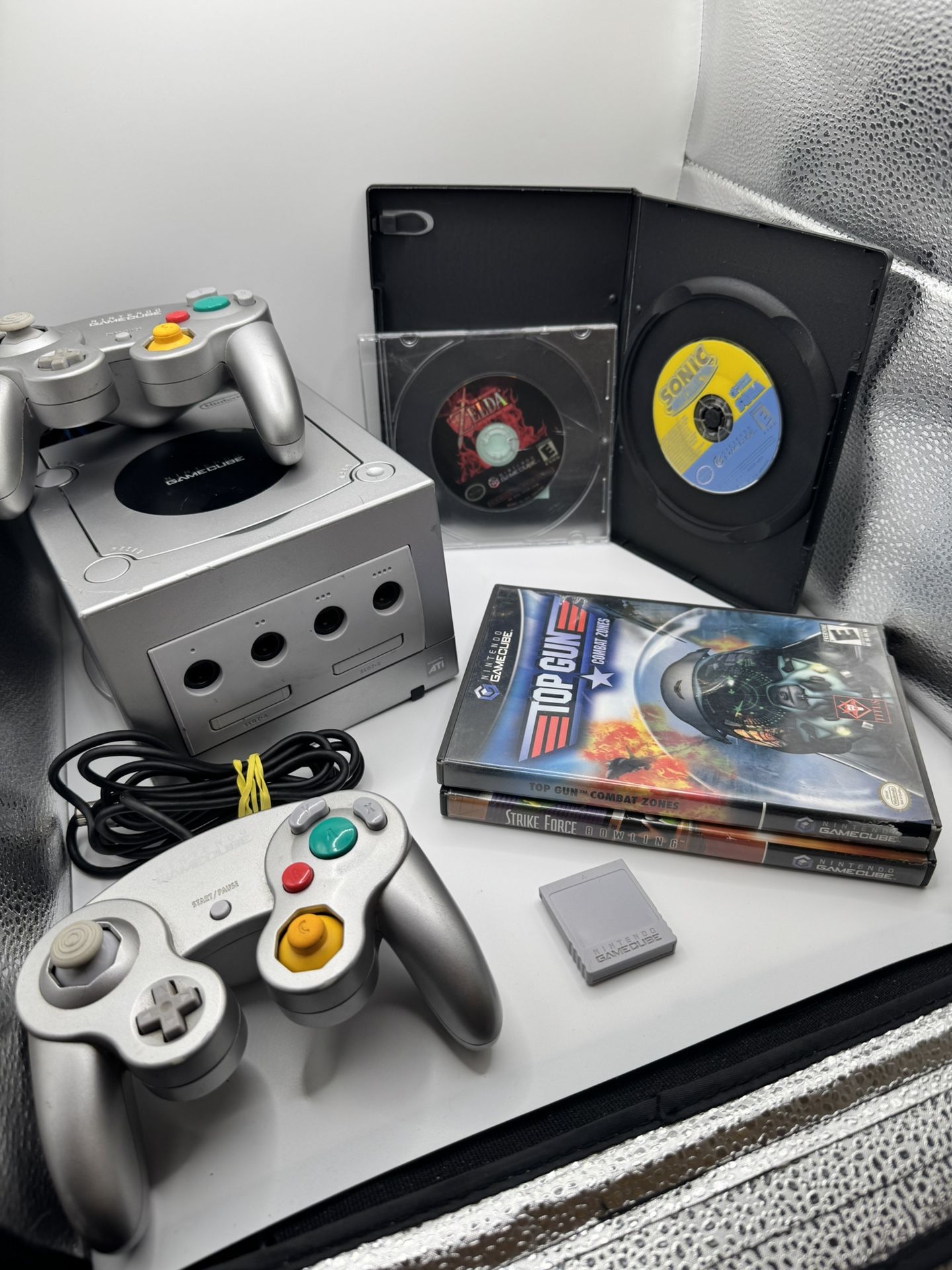 Nintendo Platinum GameCube W/Controllers And Games