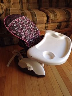 Space saver high chair