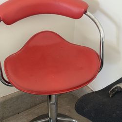 2 Chairs / Bar Stools 