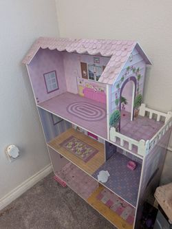 3' foot dollhouse