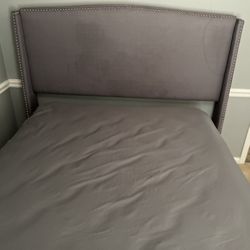 Full Size Bed Frame W/Headboard 