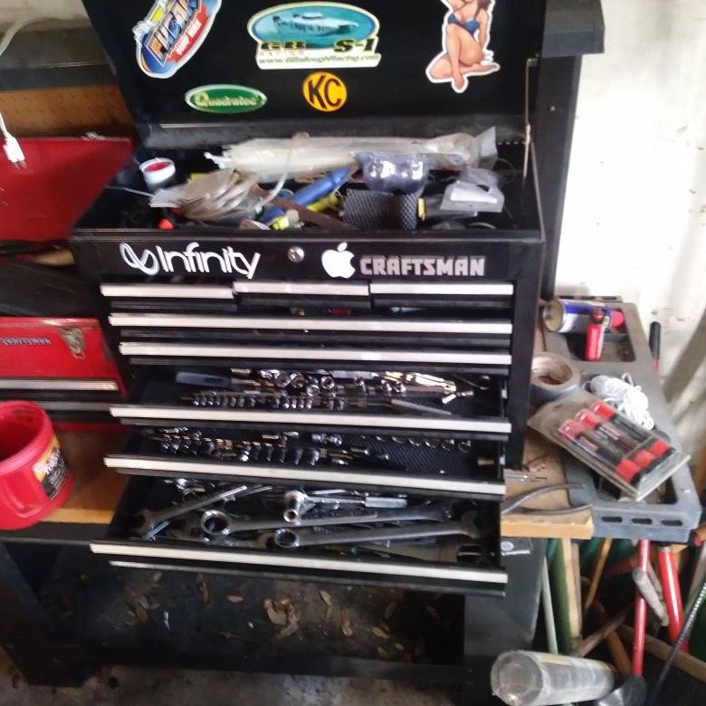 Craftsman toolbox full of yools anf crafyman 5 foot work bench ..