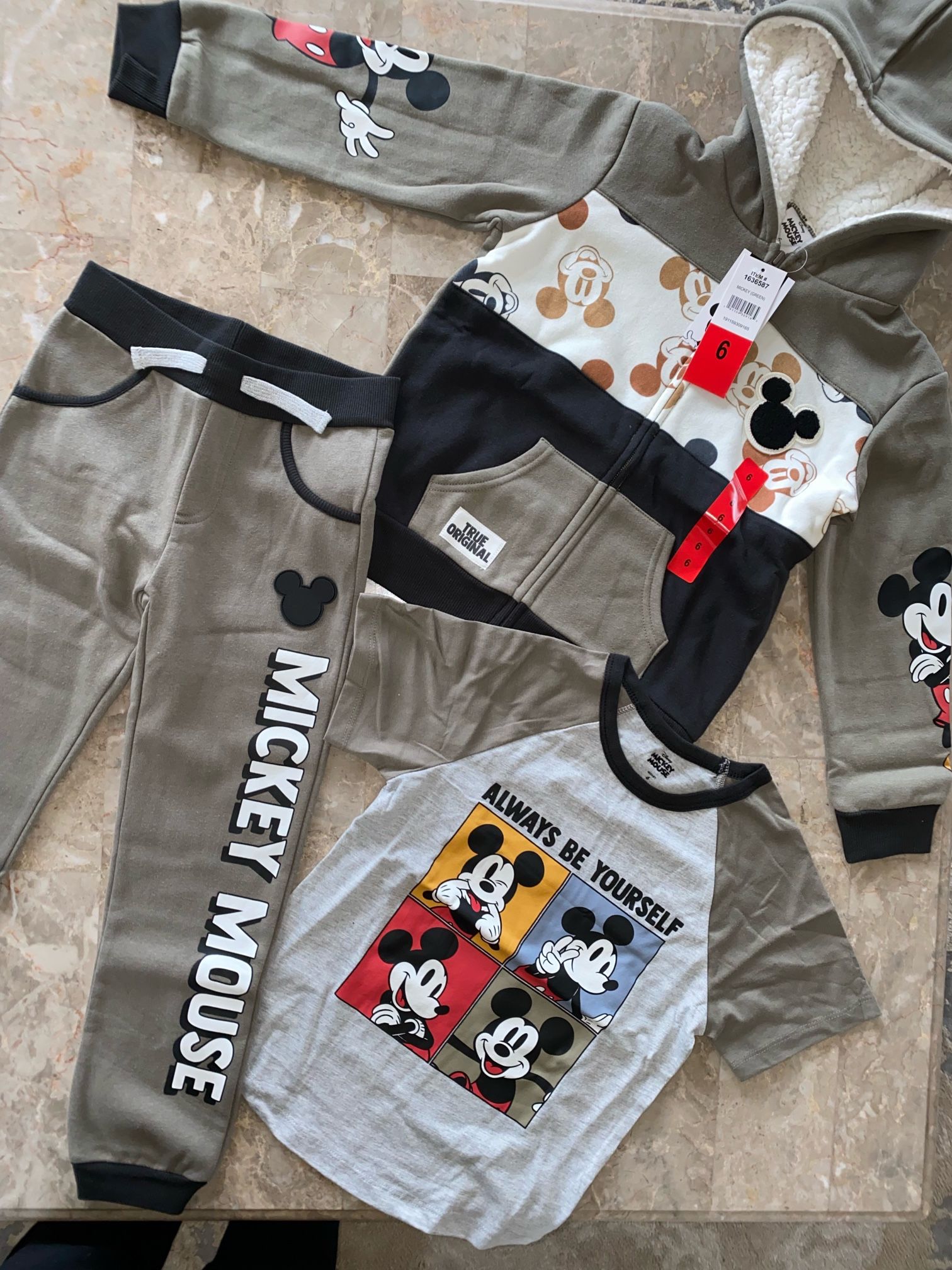 Disney’s Mickey Boy’s 3-Piece Jacket Set