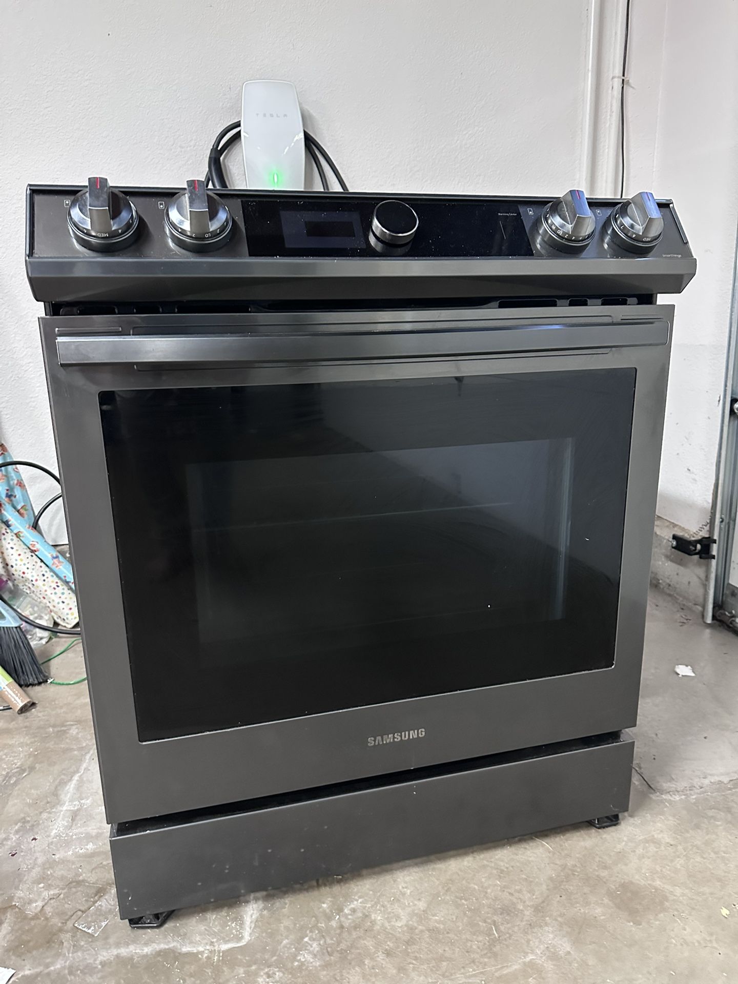Samsung 6.3 Cu.Ft Stainless Slide-In Electric Range NE63T8711SG-Used for Sale