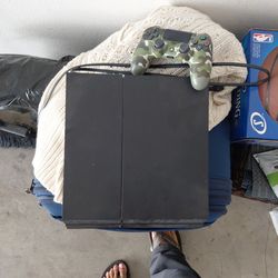 Ps4 with no mans sky and a Lil suprise