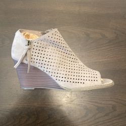 Anne Klein Heels 