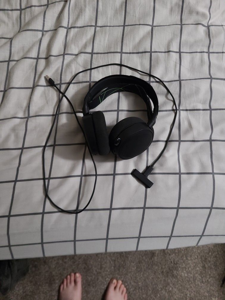 Steelseries Wireless Headphones