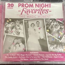New: Prom Night Favorites (2017 Release) 20 Songs - Cracked Case