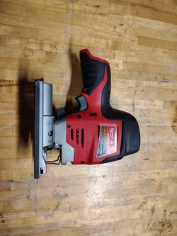 Milwaukee jigsaw m12
