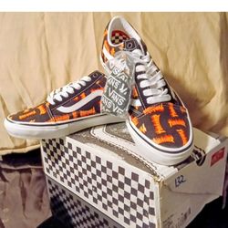 NEW MEN'S 10 OLD SKOO THRASHER.