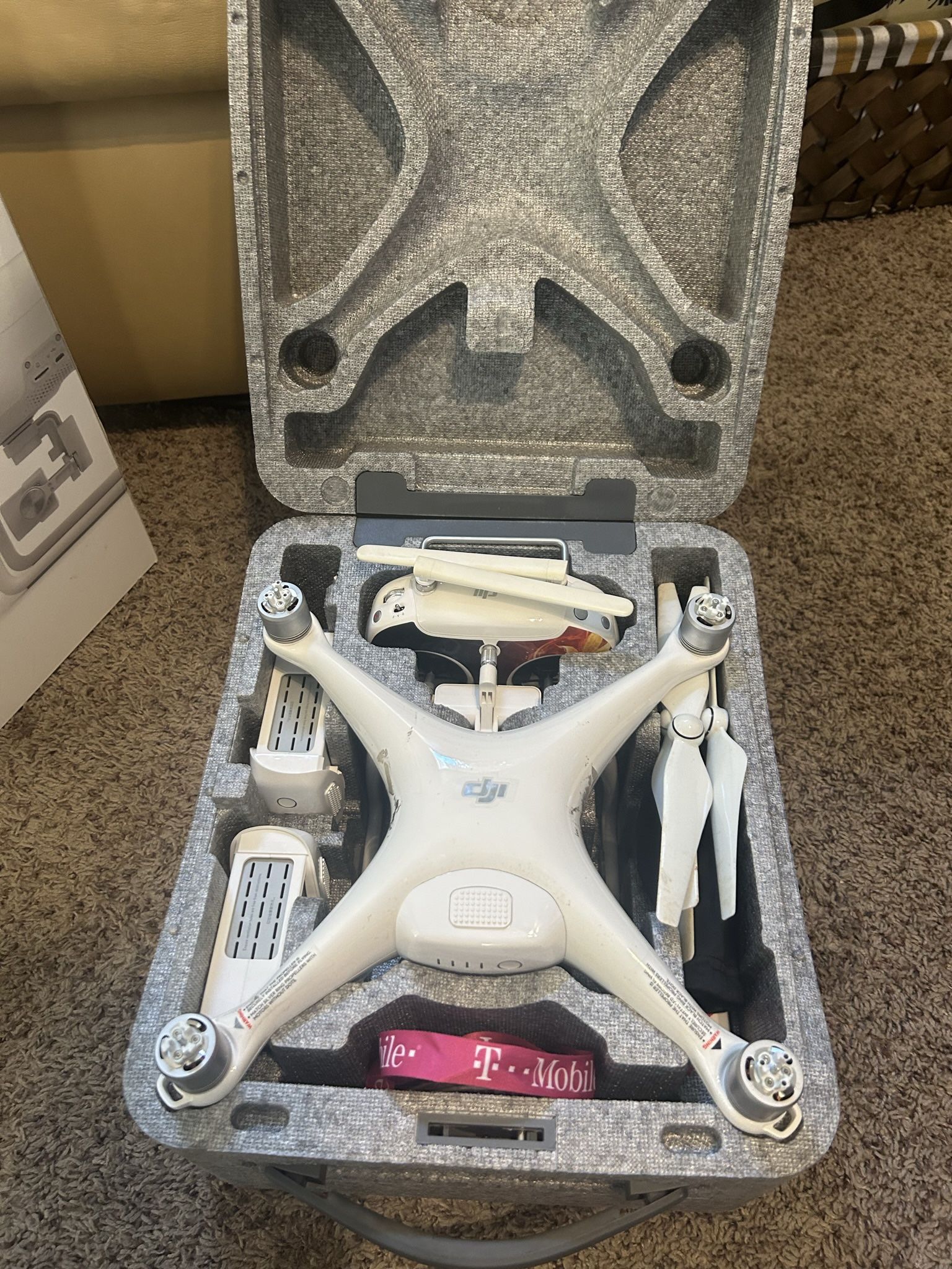 DJI Phantom 4 Drone