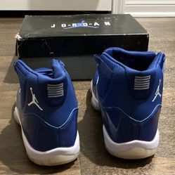 Air Jordan 11 “Midnight Navy”