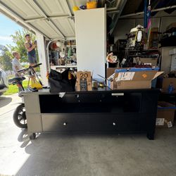 TV Stand 