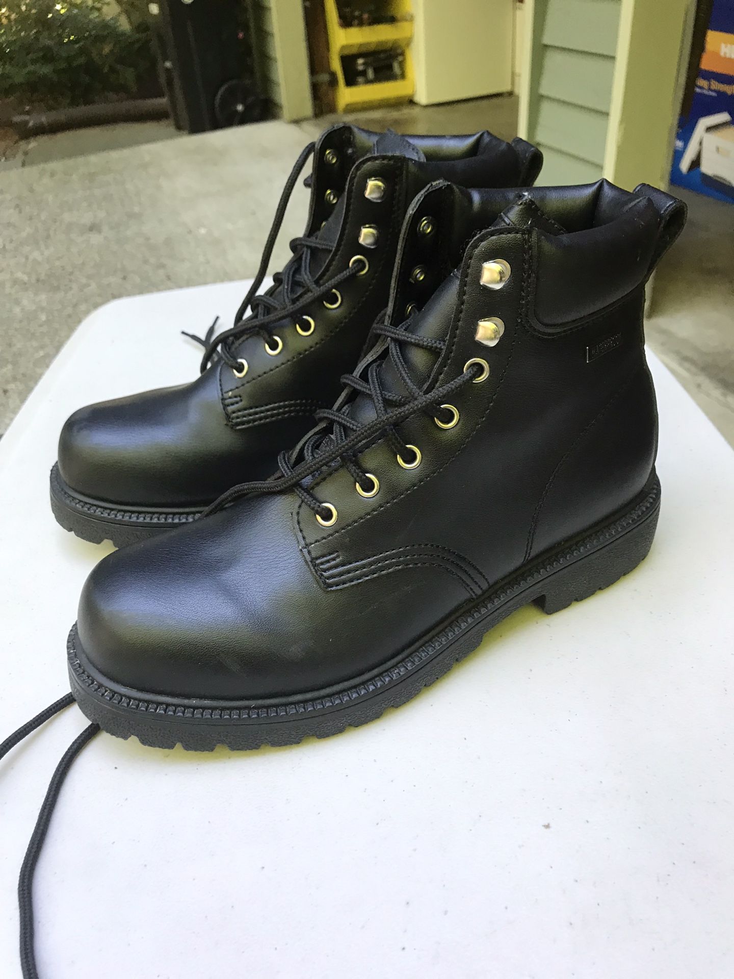 Men’s Waterproof Boots