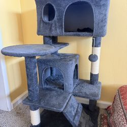 Cat Tower Like New