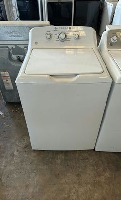 GE Top Load Washer - Multiple Cycles Large Capacity