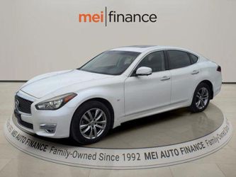 2015 INFINITI Q70