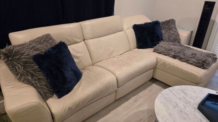 Power Reclining Sectional Sofa with Chaise – 2 Electric Recliners.