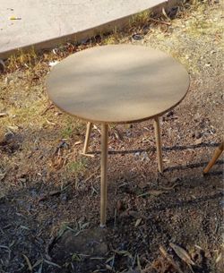 Round Side Table with Tapered Legs
