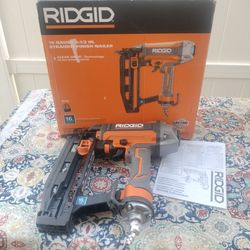 Ridgid Pneumatic 16 Gauge 2-1/2" Straight Finish Nailer With CLEAN DRIVE Technology