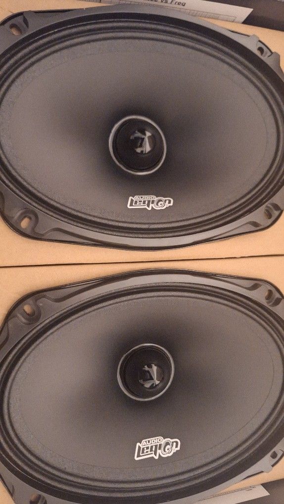 New Pair Of Audio Legion 6x9s 