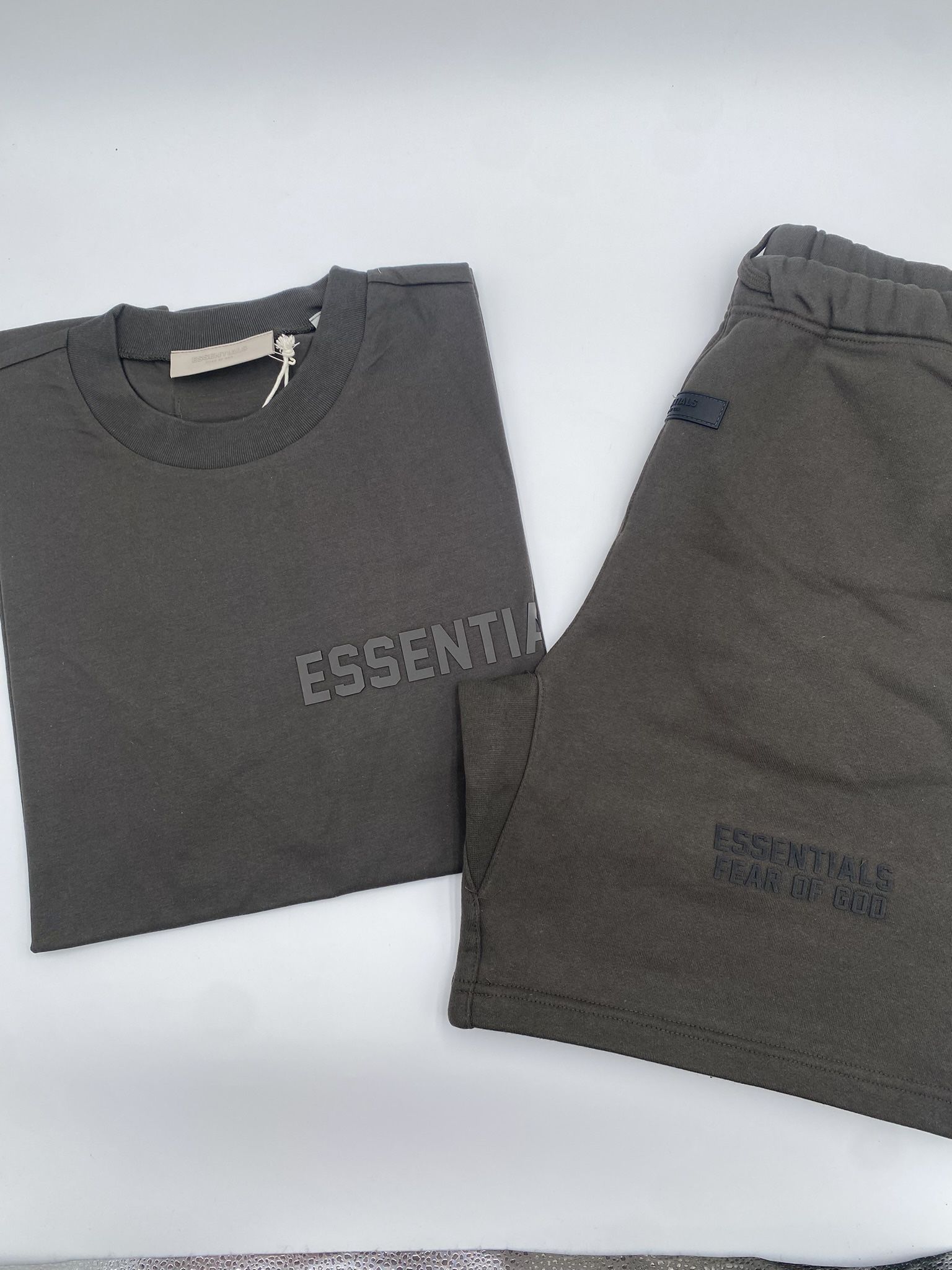 New Essentials Fear Of God “Jet Black” Shorts/Shirt Set Size S, M, L, XL