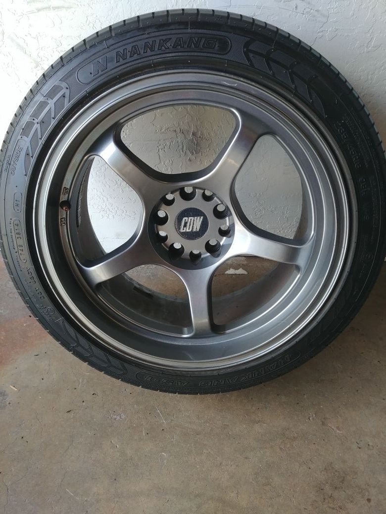 2 cdw wheels. 18x9 and 18x10.5 5x114.3 5x120
