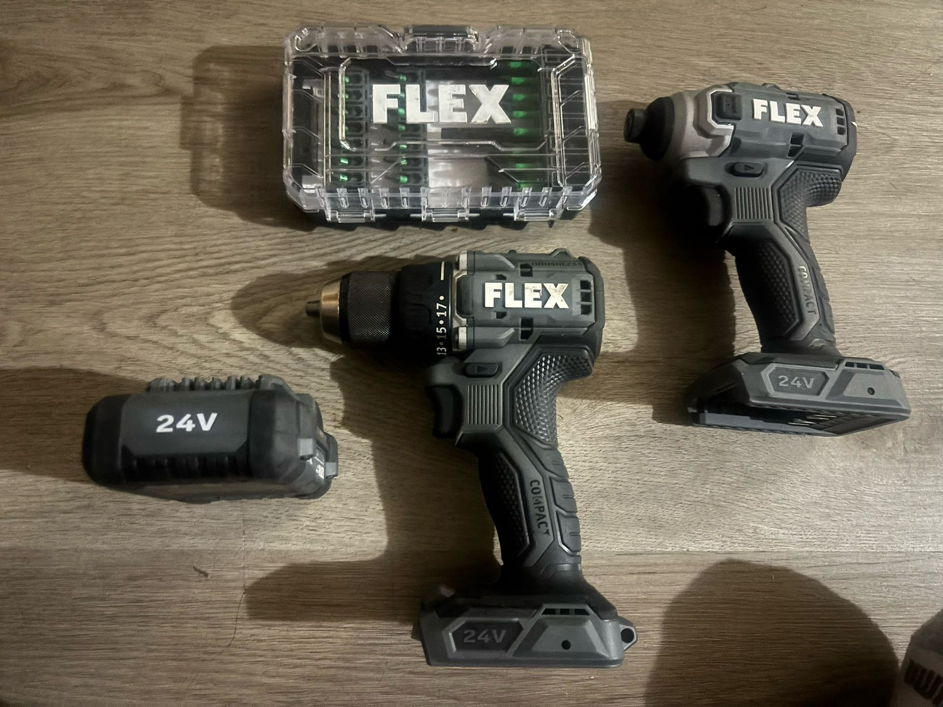 FLEX 2-Tool 24-volt Brushless Power Tool Combo Kit with battery and FLEX STACK PACK 29-Piece Impact Driver Bit Set