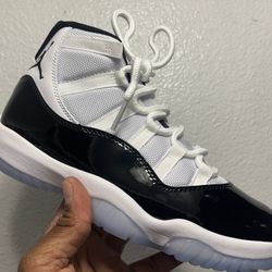 Jordan 11 Retro Concord 