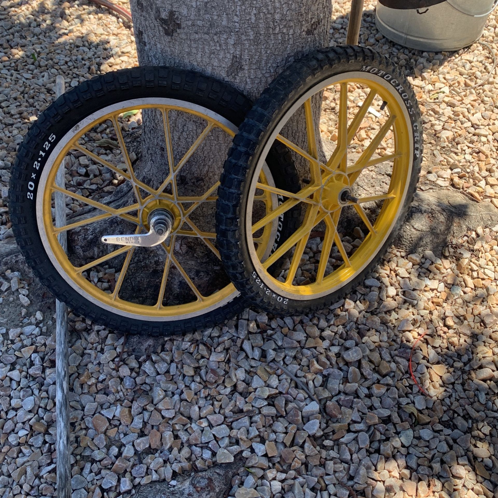 Lester Mags 20”