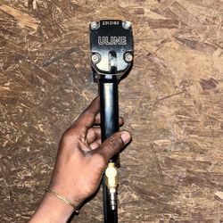 ULINE Pneumatic Plier Stapler