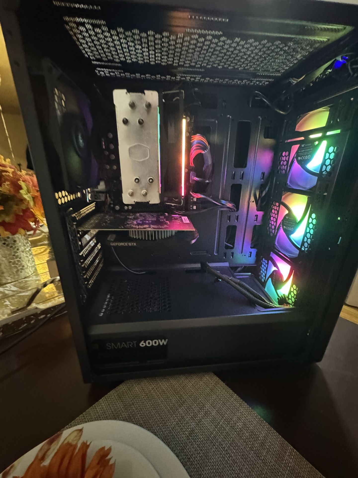 Thermaltake Gaming pc, i5,16gb ddr4,1060gpu