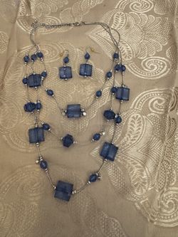 royal blue matching earrings & necklace set
