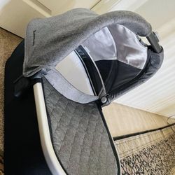 Carrycot/Connet for carrycot type baby