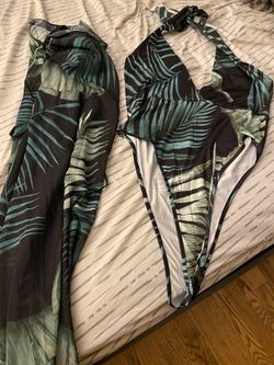 Swim wear new large