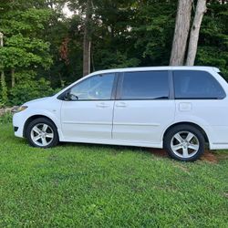 2005 Mazda MPV