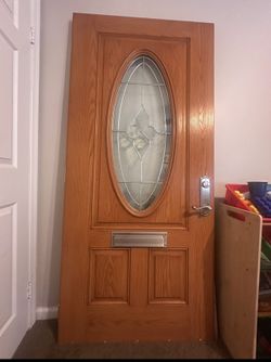 Puerta De En frente