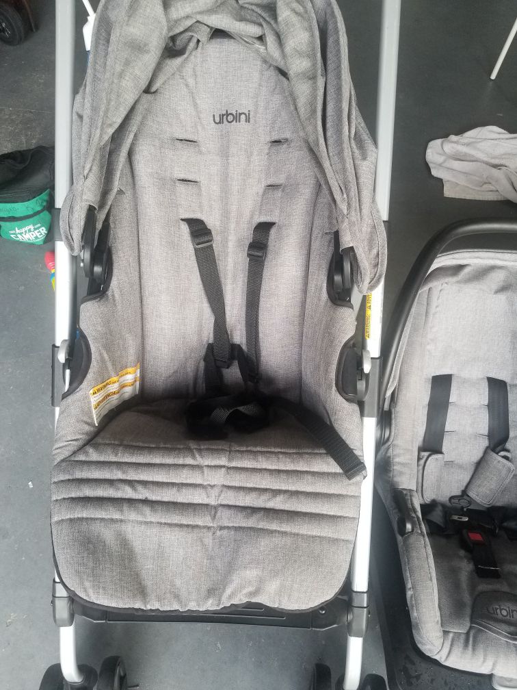 Urbini stroller with car seat in great condition