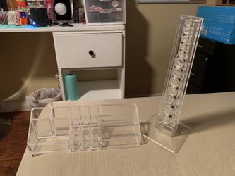 Makeup brush organizer and makeup organizer