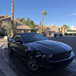 2012 Ford Mustang Premium Convertible 