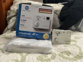 konica minolta dimage x31 3.2MP digital camera