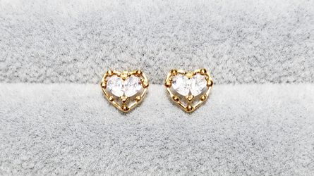 White Sapphire Heart Earrings 