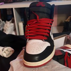 Air Jordan 1 High Og  black Toe 